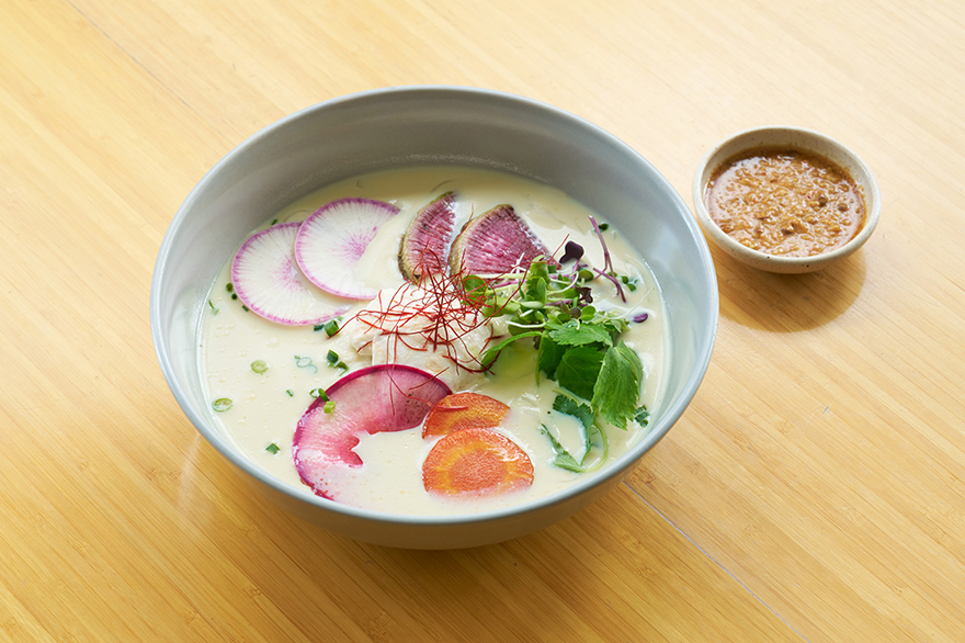 四方八方豆腐と彩り野菜の豆乳麺(VG/GF)